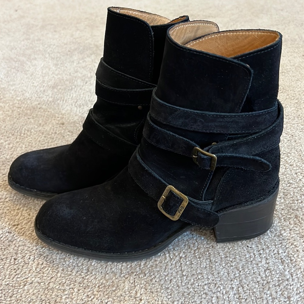 Fiorentini + Baker Tempest Toky Boots. Euro size 40.